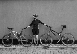 Пара велосипедов на Пару минут
Польша. Бескиды. Автор фото - Андрей Умнов.

Автор: Евгения Пенева. Голосов: 1.
Номинация: Велопортреты